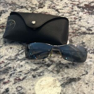Ray-Ban Black Classic Sunglasses